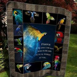 Parrot P110407 Quilt Blanket  Quilt and Home Decor
