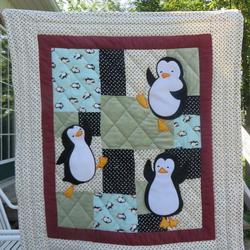 Penguin Cla260632 Quilt Blanket and Home Decor