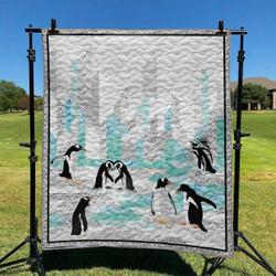 Penguin Td2809708 Quilt Blanket and Home Decor