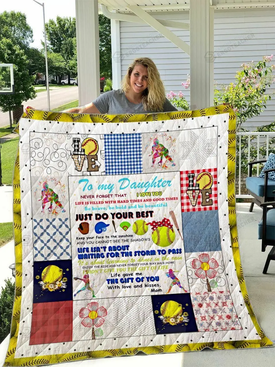 Personalized Softball To My Daughter From Mom Be Brave Be Bold Be Beautiful Quilt Blanket Great Customized Gifts For Birthday Christmas Thanksgiving Perfect Gifts For Softball Lover and Home Decor