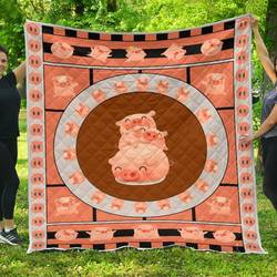 Pig Love While Premium Quilt Blanket  Quilt and Home Decor