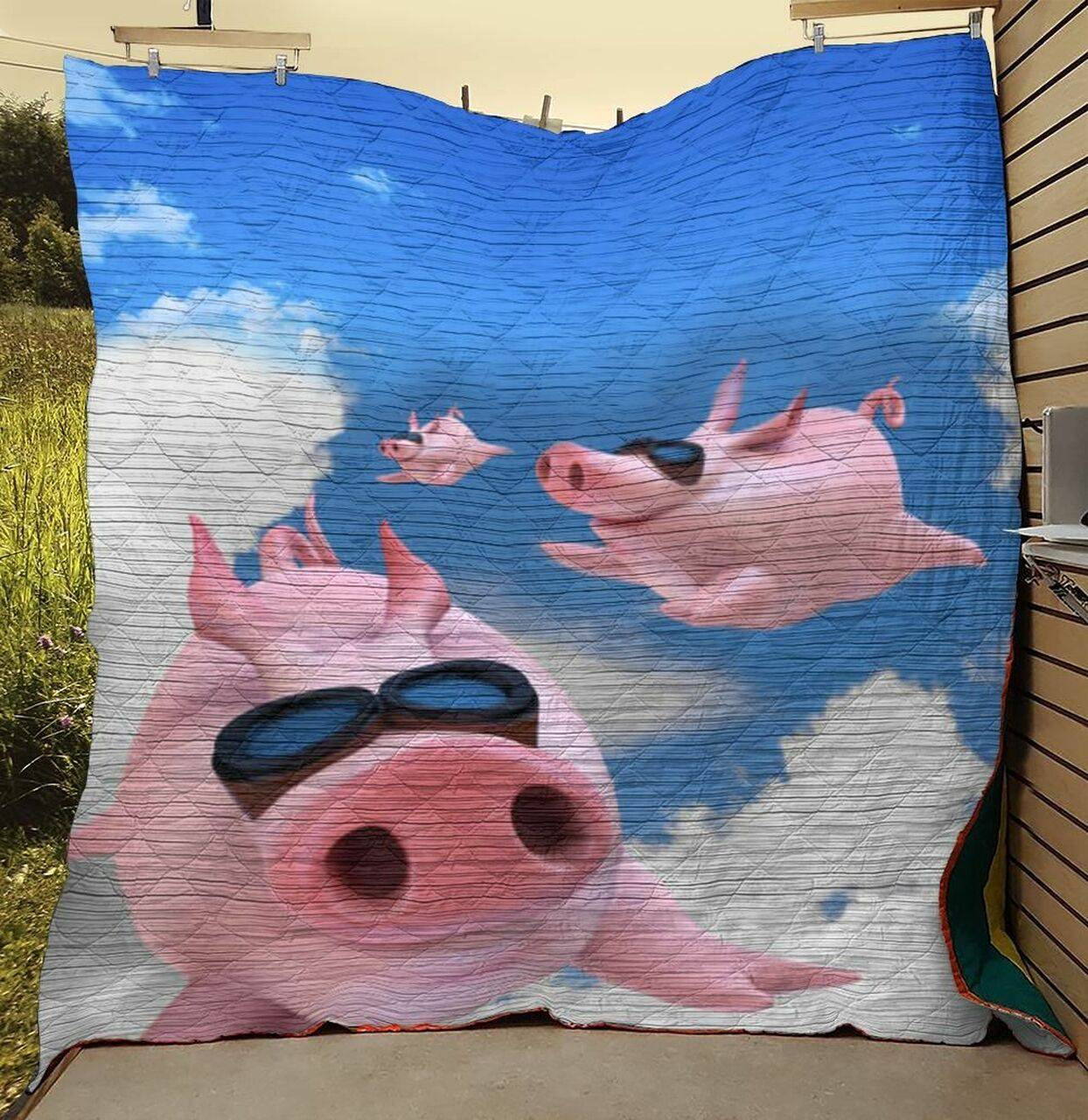 Pigs Cute Fly Quilt Blanket and Home Decor