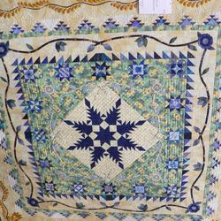 Polite Combination Quilt Tdhel and Home Decor
