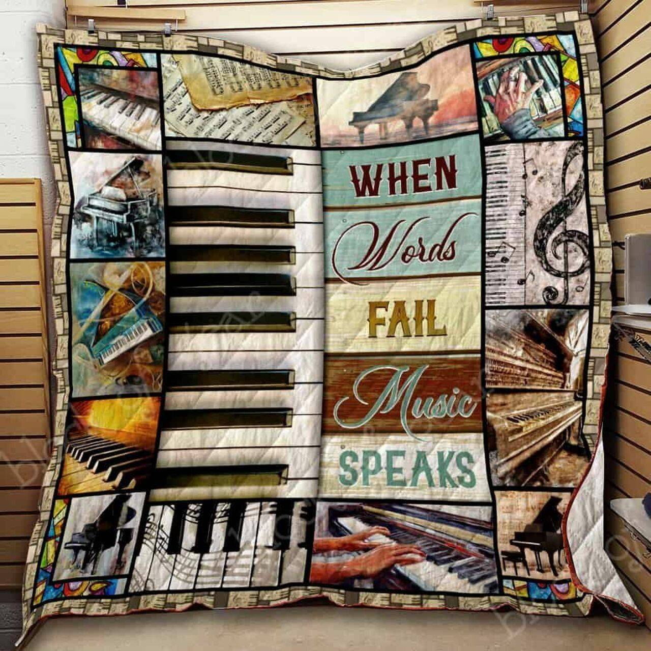 Pug Pug And Kiss U Quilt Vt and Home Decor