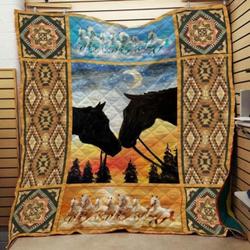 Quilt Horse D1201 83O35 and Home Decor