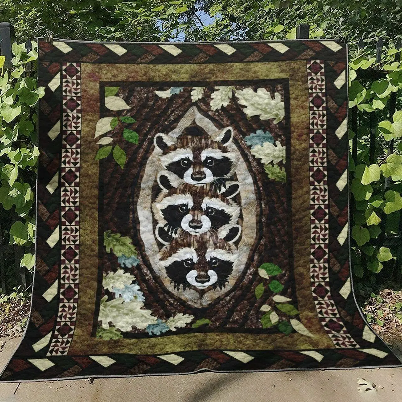 Raccoon Hm260628 Quilt Blanket and Home Decor