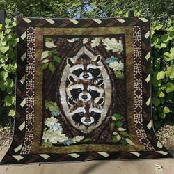 Raccoon Hm260628 Quilt Blanket and Home Decor
