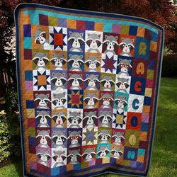 Raccoon Quilt Tdhit and Home Decor