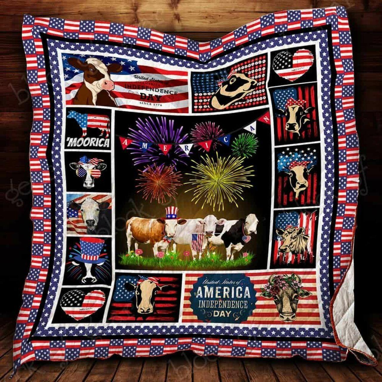 Red White And Moo Ah Quilt Derqyt and Home Decor
