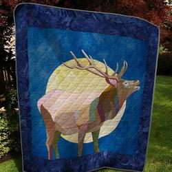 Reindeer Quilt Tdhtm and Home Decor