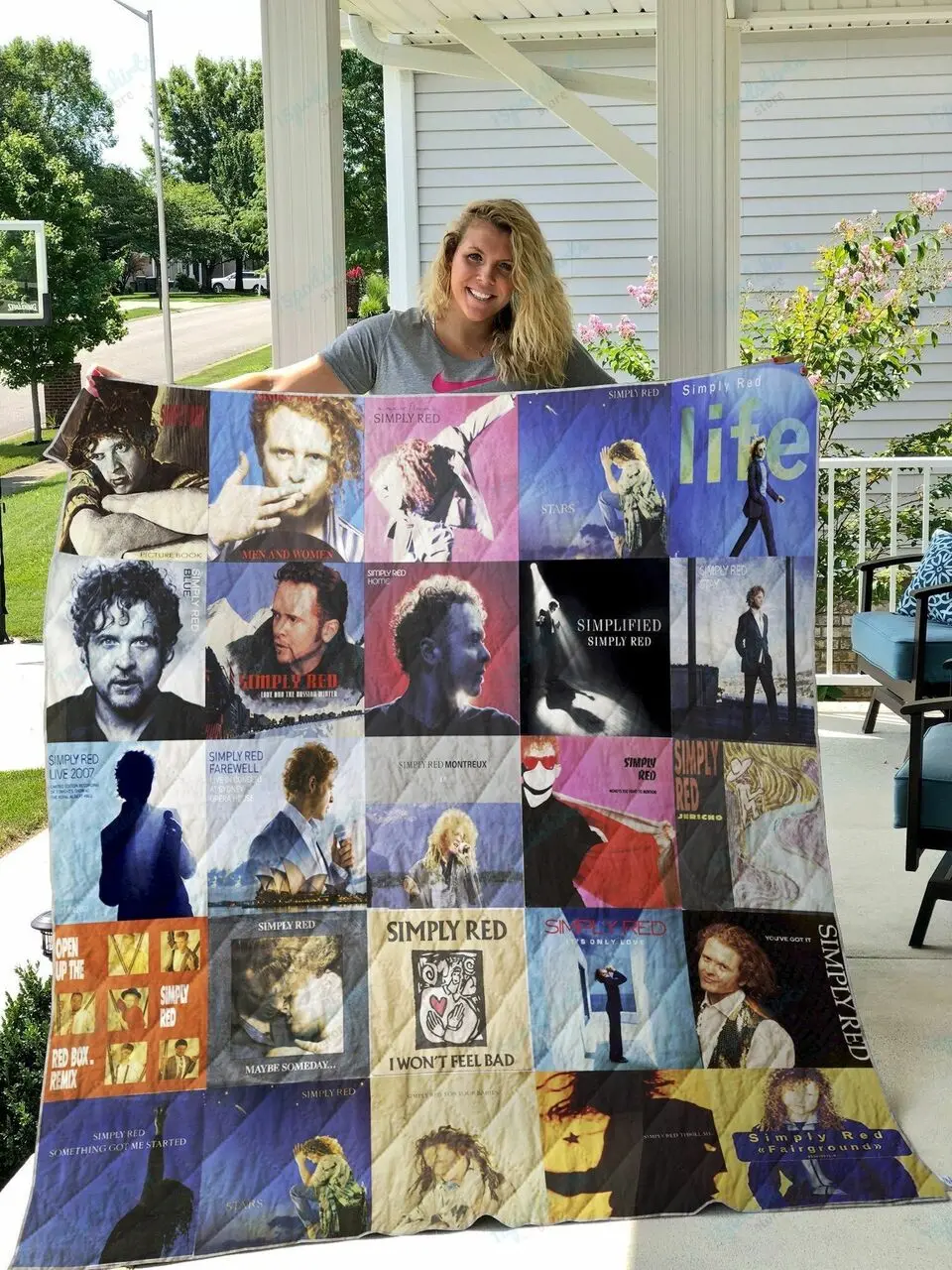 Simply Red Quilt Blanket and Home Decor