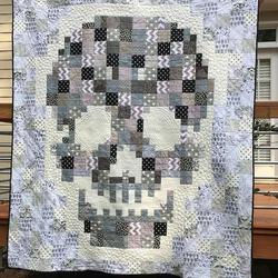 Skull Hur Quilt qq and Home Decor