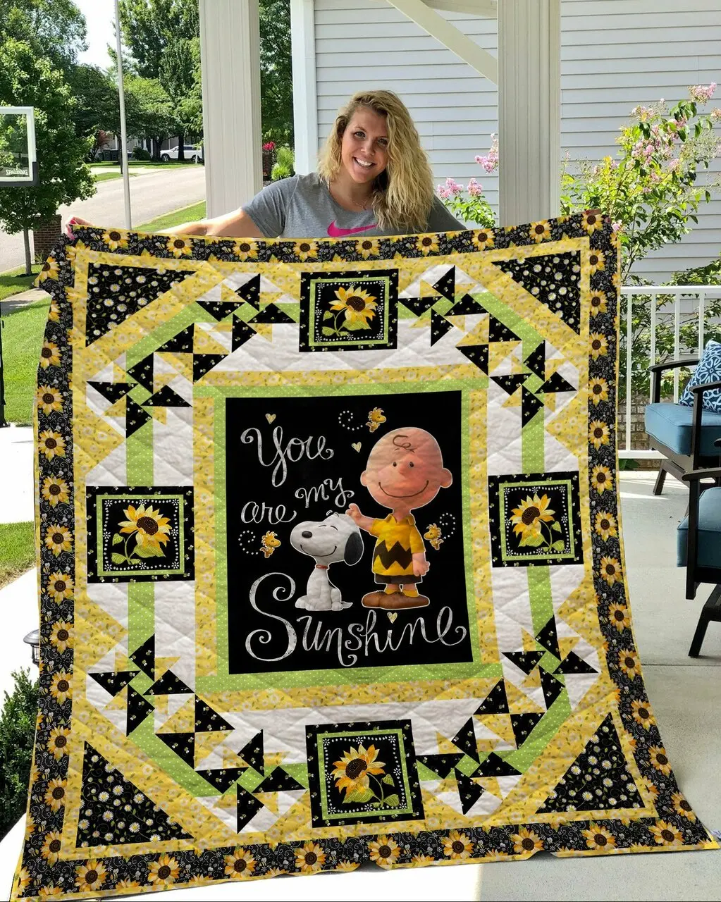 Snoopy And Charlie Brown Sunshine Quilt and Home Decor