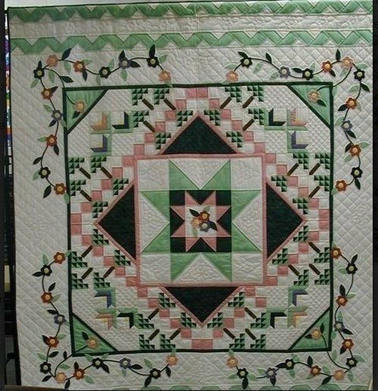 Springtime Garden Hur Quilt qm and Home Decor