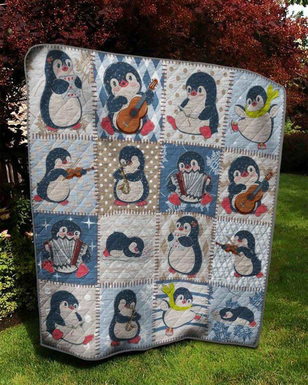 St Penguin 080409 Quilt Blanket Quilt and Home Decor