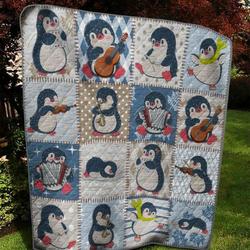 St Penguin 080409 Quilt Blanket  Quilt and Home Decor