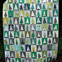Tree Hur Quilt lg and Home Decor