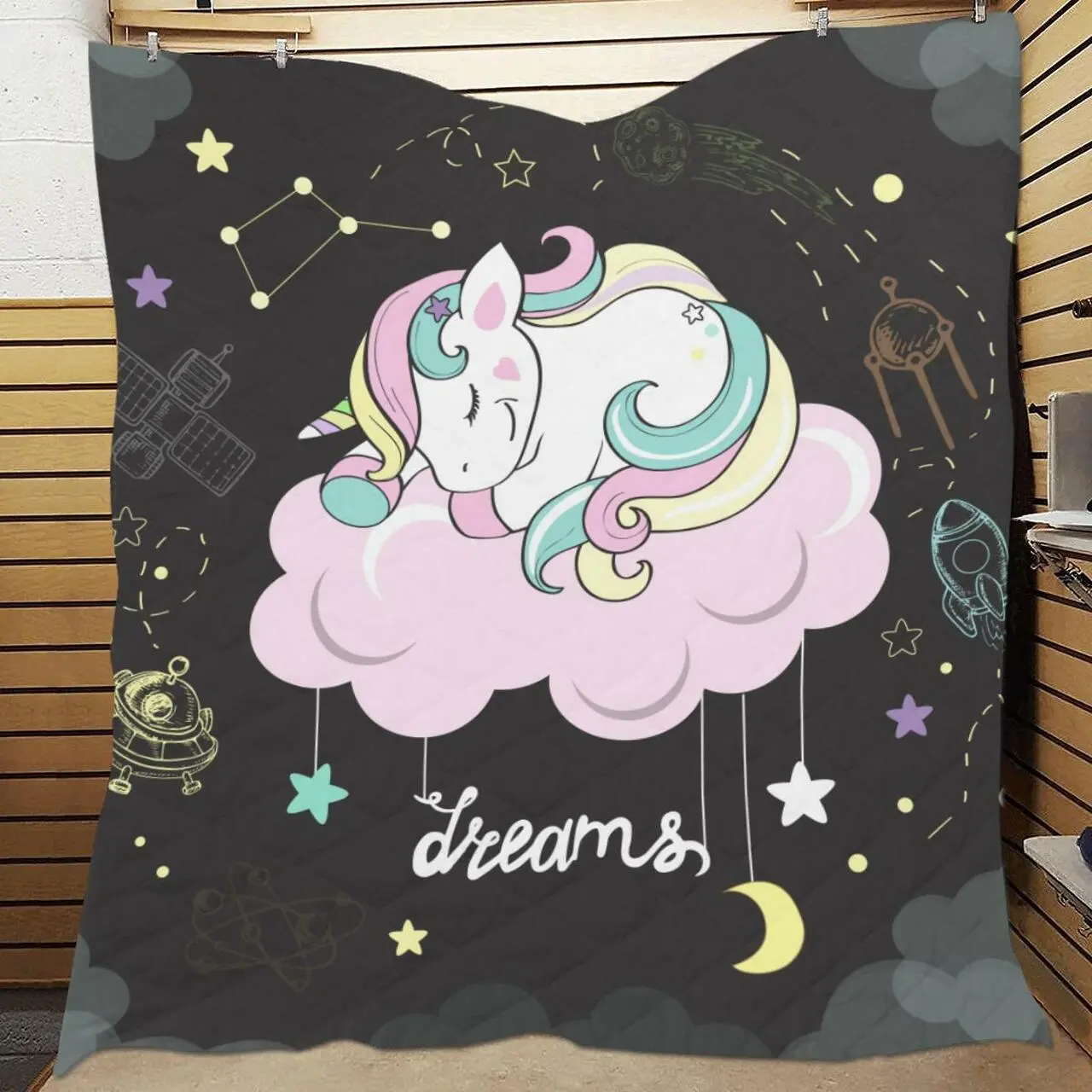 Unicorn-Dream Quilt and Home Decor