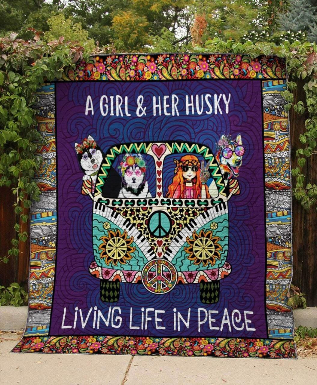 Vb Husky 1 Quilt and Home Decor