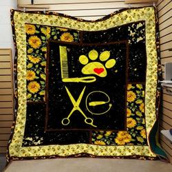 Vet Tech Quilt Blanket Dhc0910754Vt and Home Decor