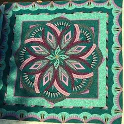 Vintage Rose Hur Quilt ad and Home Decor