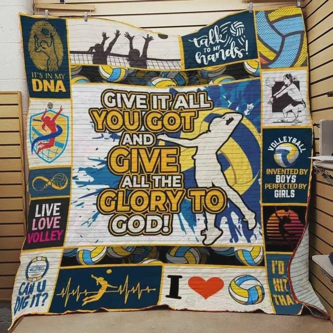 Volleyball Give It All You Got And Give It All The Glory To God Quilt Blanket Great Customized Blanket Gifts For Birthday Christmas Thanksgiving and Home Decor