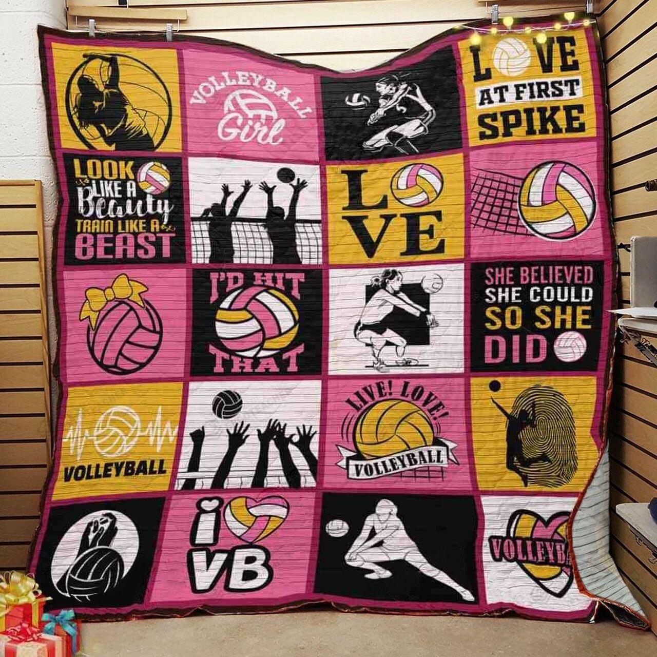 Volleyball Look Like A Beauty Train Like A Beast Quilt Blanket Great Customized Blanket Gifts For Birthday Christmas Thanksgiving and Home Decor