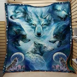 Wolf Quilt V7 and Home Decor
