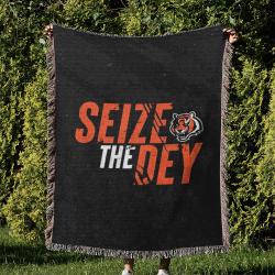 NFL Cincinnati Bengals Football Team Woven Tapestry Blanket Amazing Gift For Fans And Friends Home Decor CBW26
