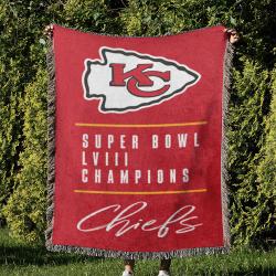 NFL Kansas City Chiefs Football Team Woven Tapestry Blanket Amazing Gift For Fans And Friends Home Decor KCCW1