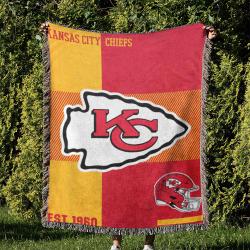 NFL Kansas City Chiefs Football Team Woven Tapestry Blanket Amazing Gift For Fans And Friends Home Decor KCCW41