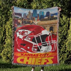 NFL Kansas City Chiefs Football Team Woven Tapestry Blanket Amazing Gift For Fans And Friends Home Decor KCCW43