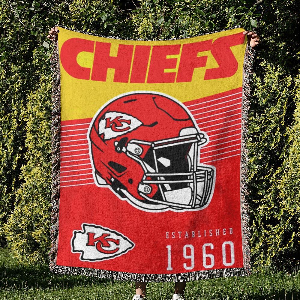 NFL Kansas City Chiefs Football Team Woven Tapestry Blanket Amazing Gift For Fans And Friends Home Decor KCCW53