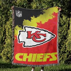 NFL Kansas City Chiefs Football Team Woven Tapestry Blanket Amazing Gift For Fans And Friends Home Decor KCCW58