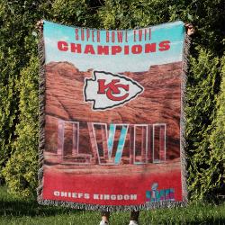 NFL Kansas City Chiefs Football Team Woven Tapestry Blanket Amazing Gift For Fans And Friends Home Decor KCCW63