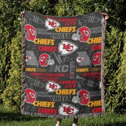 NFL Kansas City Chiefs Football Team Woven Tapestry Blanket Amazing Gift For Fans And Friends Home Decor KCCW9